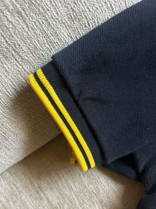 Polo Fred Perry Talla S Negro y Amarillo