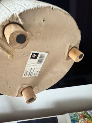 Maceta cerámica con patas madera