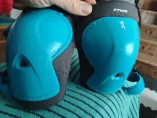 Protecciones patines Oxelo rosas