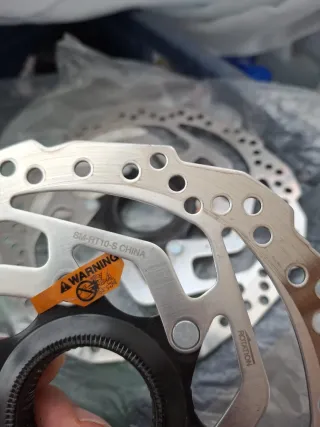 Discos Shimano SM-RT67M y SM-RT10M