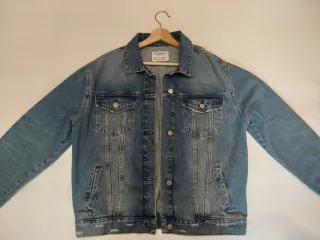 Cazadora vaquera Pull&Bear azul