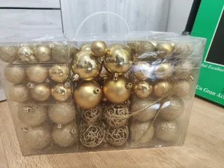 Bolas de Navidad Doradas. 100 unidades