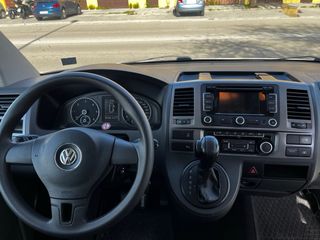 Volkswagen Caravelle 2013