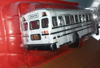 Autobús GMC Prisión 1:43