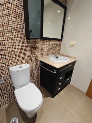 Mueble de baño,  espejo, wc, bidé, grifería.....