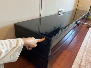 Mobile basso nero e bianco