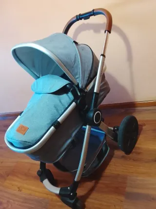 Cochecito bebé 3 en 1 como nuevo