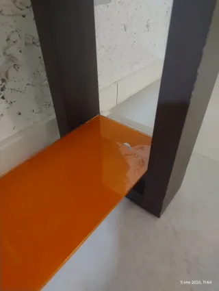 Consola d'ingresso in legno e vetro arancione