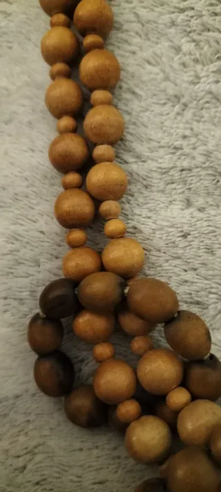 Grande collana in legno