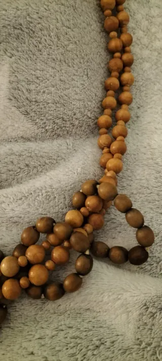 Grande collana in legno