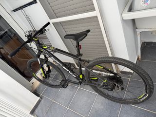 Bicicleta Rockrider MTB Negra y Amarilla