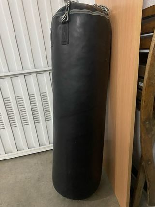 Saco de boxeo Outshock negro