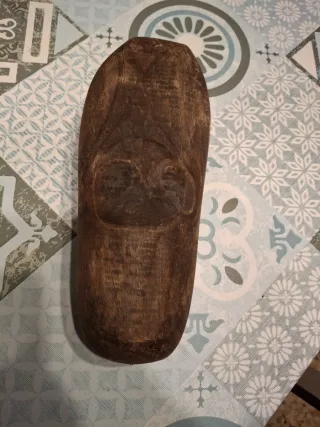 Zueco antiguo de madera