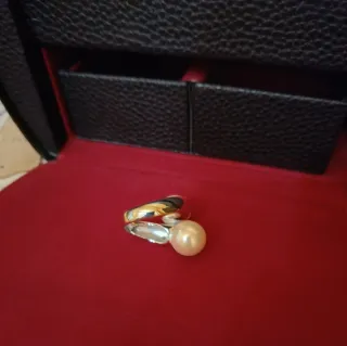 Anillo de Perlas .