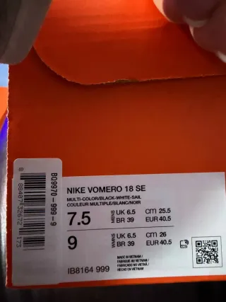 Nike Vomero 18 SE Scarpe Running Multicolore