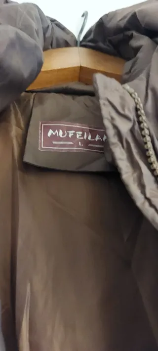 Anorak acolchado marrón largo