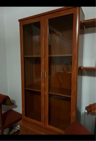 Mobili da soggiorno in legno e vetro