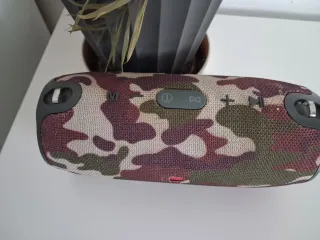 Altavoz JBL Camuflaje