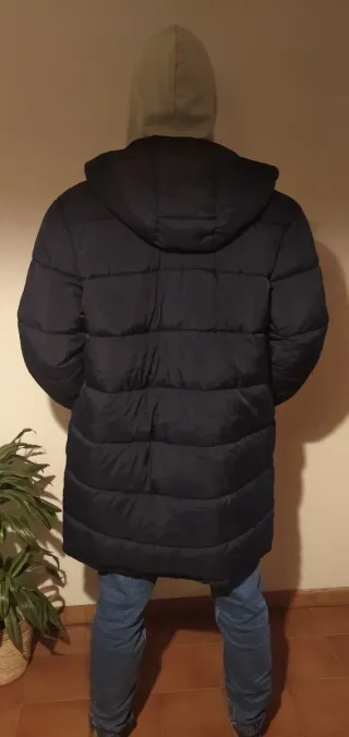 Chaqueta larga acolchada hombre