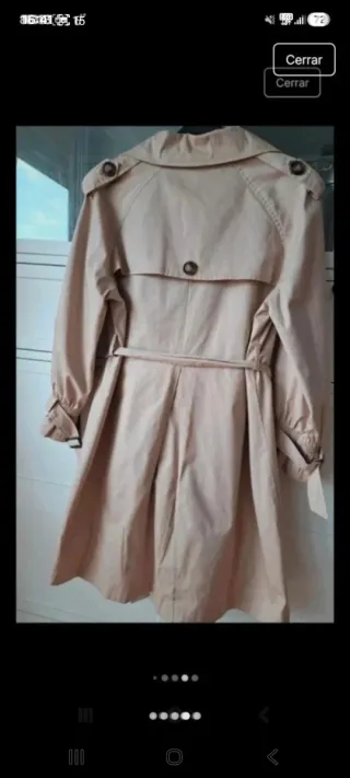 Gabardina beige con cinturón