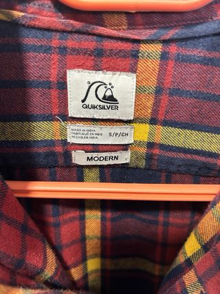 Camisa Franela Quiksilver Roja y Amarilla