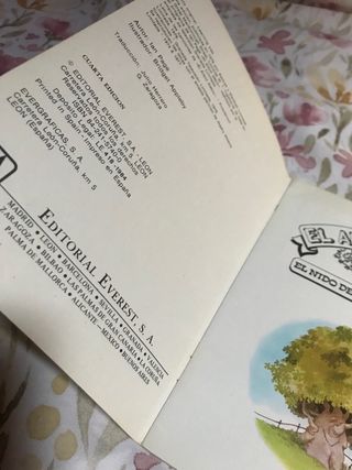 El árbol Sabio Y El Nido De La Señora Mirlo