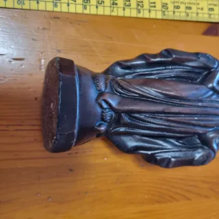 Virgen Milagrosa antigua  Resina pesada años 30-50