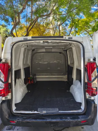 Peugeot e-Expert 2013