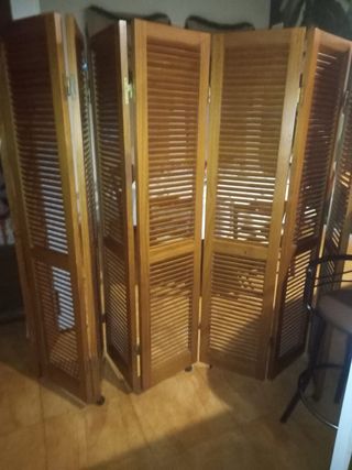 Biombo de madera maciza con lamas