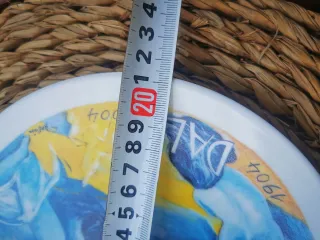 Plato decorativo Dalí 1904-2004 de Jordi Rollan