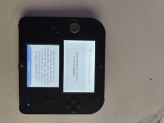 Nintendo 2DS Negra con Cargador y Funda