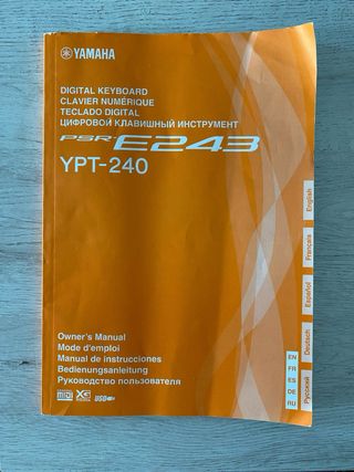 Tastier a Yamaha PSR E243 con gambe regolabili