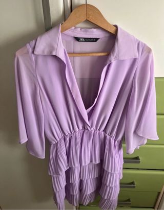 Vestido lila volantes Zara