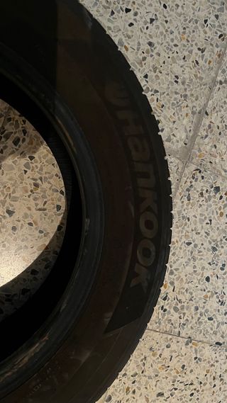 Neumático 175/65/R14 seminuevo