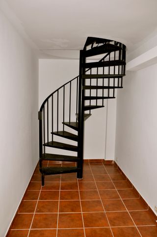 ALQUILER LOCAL COMERCIAL CENTRO PEATONAL ESPLUGUES