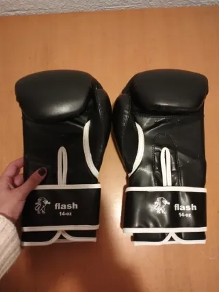 Guantes Boxeo Leone 1947 14oz Negros