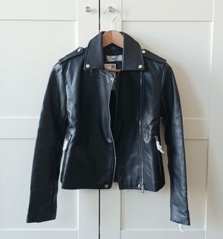 Chaqueta efecto piel MANGO mujer XXS