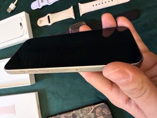 iPhone 15 Pro Max 256GB Blanco + Apple Watch S6