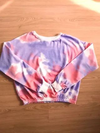 Sudadera tipo Tie-dye.