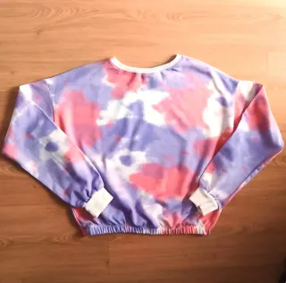 Sudadera tipo Tie-dye.