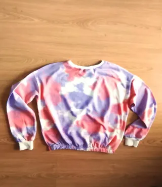 Sudadera tipo Tie-dye.