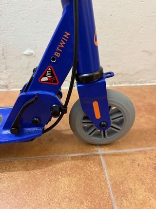 Patinete infantil Btwin Play 5 azul COMO NUEVO