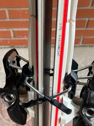 Esquís Volkl 1.75m perfecto estado