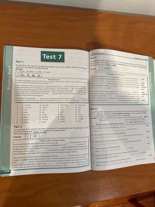 libro de ingles simply C1 Advanced CAE