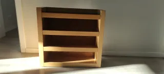 Dos mesas auxiliares idénticas