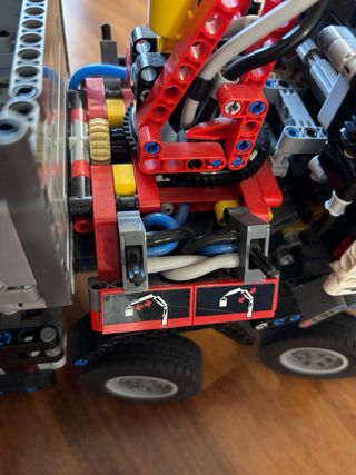 LEGO Technic Mercedes-Benz Arocs 3245