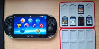 Sony PS Vita Negra + Accesorios y Juegos