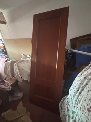 Puerta madera sapeli izquierda