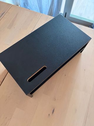 Supporto elevabile per computer