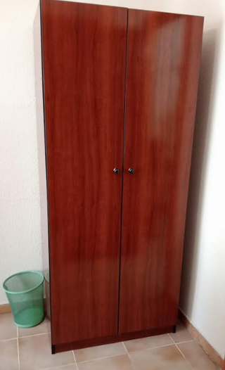 Armario auxiliar de madera